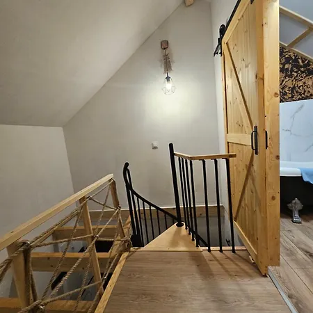 Nad Potokiem Z Alpakami